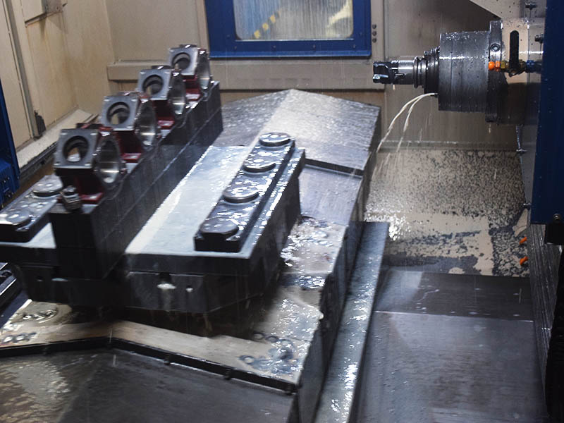 單級旋片(pian)式真空泵